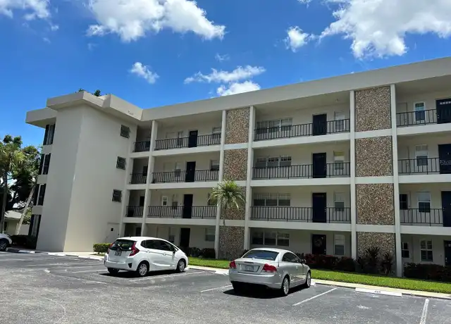 Property at 7461 W Country Club Dr N #208, Sarasota, FL, 34243, 2 beds, 2 baths, [object Object]