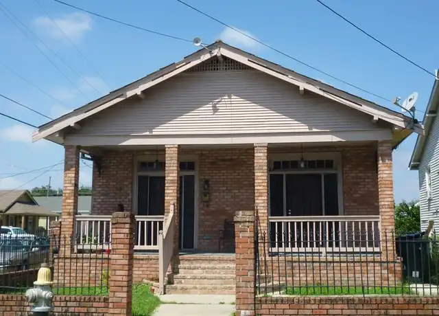 Property at 2500 Monroe St, New Orleans, LA, 70118, 2 beds, 1 bath, [object Object]
