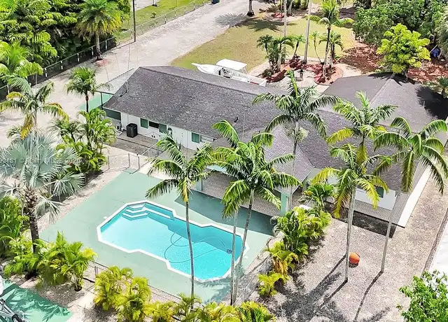 Property at 26100 SW 192nd Ave, Homestead, FL, 33031, 3 beds, 2 baths, [object Object]