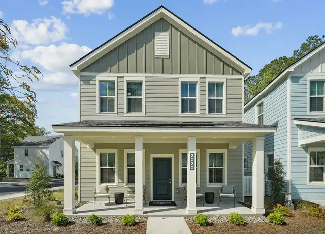 Photo of 12143 Westeros Ln, Huntersville, NC 28078