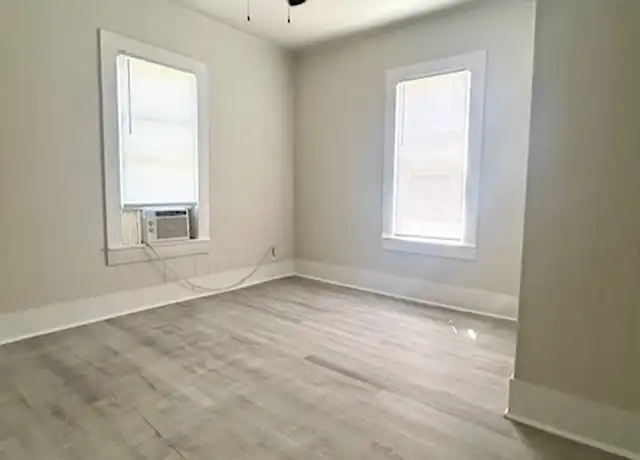 Property at 1211 3rd Ave NE, Ardmore, OK, 73401, 2 beds, 1 bath, [object Object]
