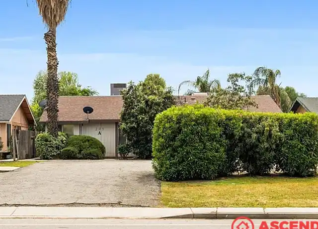 Property at 205 Universe Ave Unit B, Bakersfield, CA, 93308, 2 beds, 1 bath, [object Object]