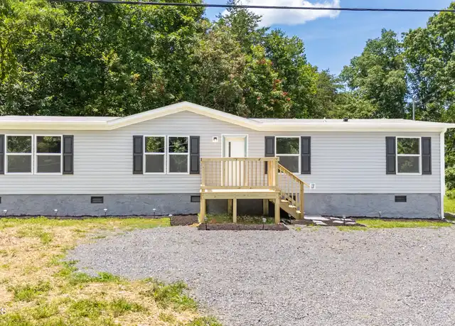 Property at 8903 Childress Rd, Powell, TN, 37849, 4 beds, 2 baths, [object Object]