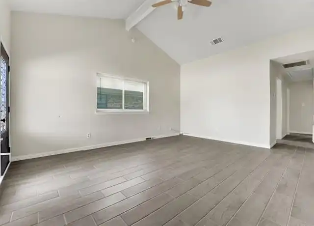 Property at 405 S Las Vegas Trl, Fort Worth, TX, 76108, 3 beds, 2 baths, [object Object]