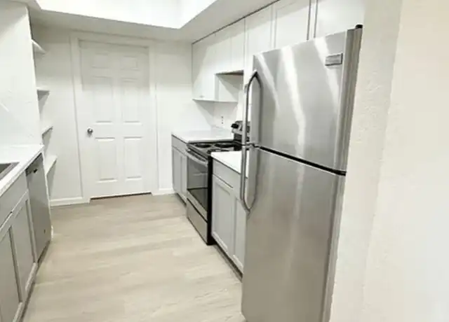 Property at 6611 Lyrewood Ln, Oklahoma City, OK, 73132, 2 beds, 2 baths, [object Object]