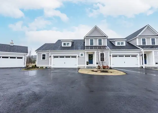 Property at 85 E Main St #85, Hopkinton, MA, 01748, 2 beds, 2.5 baths, [object Object]