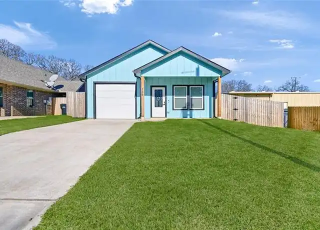 Property at 729 E Sears St, Denison, TX, 75021, 3 beds, 2 baths, [object Object]