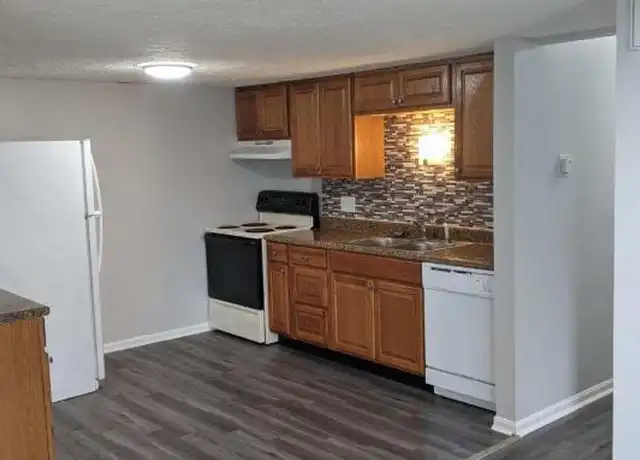 Property at 8380 Cottonwood Dr, Cincinnati, OH, 45231, 2 beds, 1.5 baths, [object Object]