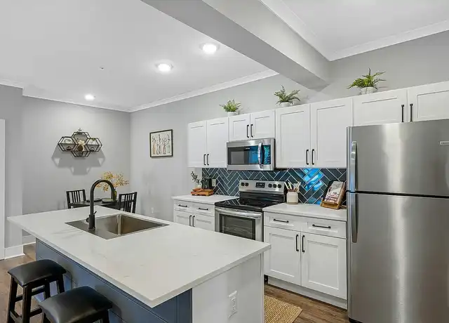 Property at Pointe Grand Byron - 3415 US Highway 41 N, Byron, GA, 31008, 2 beds, 2 baths, [object Object]