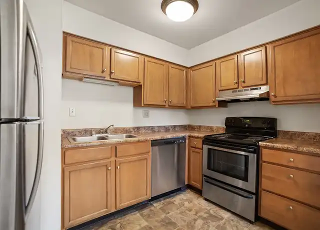 Property at Somerset Apartments - 2111 W Frederick Dr, Marion, IN, 46952, 1-2 bed, 1-1.5 bath, [object Object]