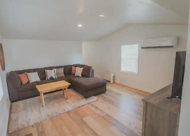Property at 147 Northside Dr, Lander, WY, 82520, 2 beds, 1 bath, [object Object]