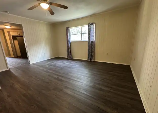 Property at 422 S 19th St, Paducah, KY, 42003, 1 bed, 1 bath, [object Object]