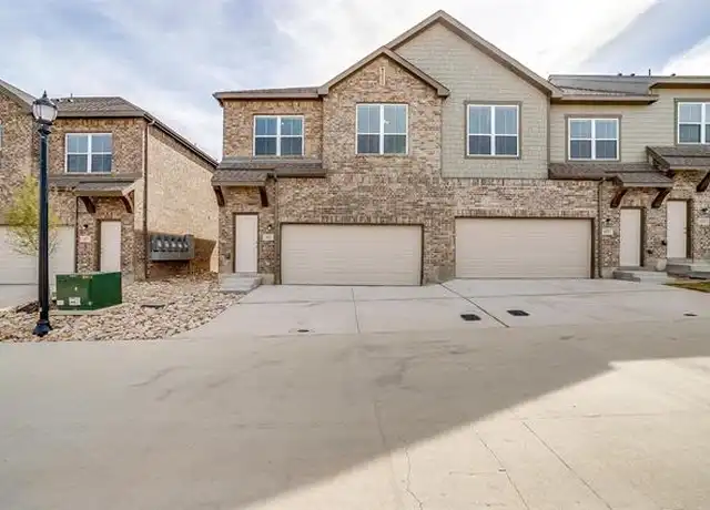 Property at 520 W Lake Dr, Weatherford, TX, 76087, 3 beds, 2.5 baths, [object Object]