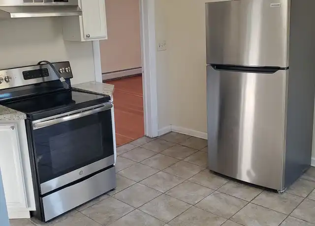 Property at 56 Pulaski St Unit 2, Torrington, CT, 06790, 2 beds, 1 bath, [object Object]