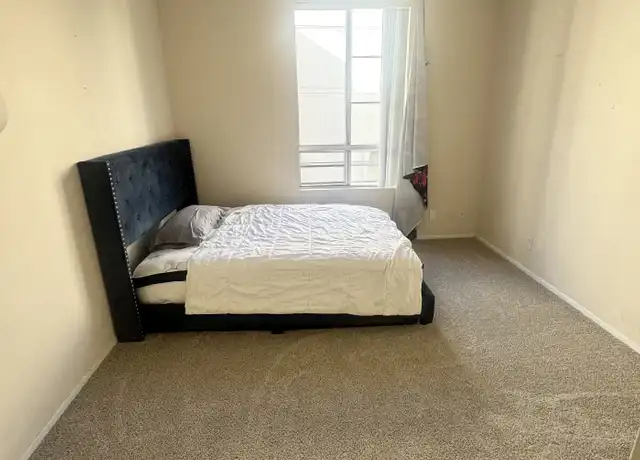 Property at 401 S Detroit St Unit 208, Los Angeles, CA, 90036, 1 bed, 1 bath, [object Object]