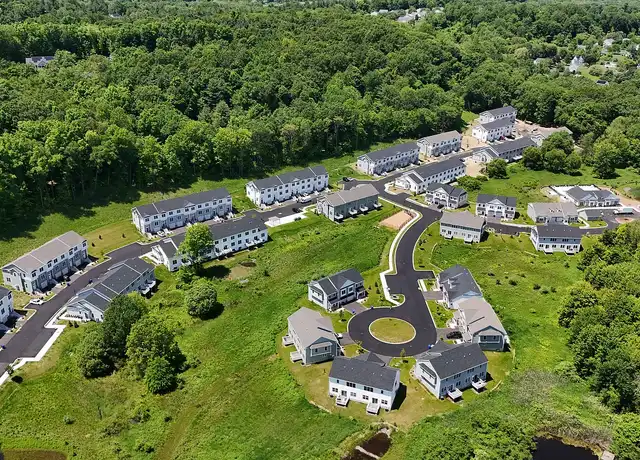 Property at The Grand Ryefield - 100 Ryefield Village Dr, Bloomfield, CT, 06002, 2-3 beds, 2-2.5 baths, [object Object]