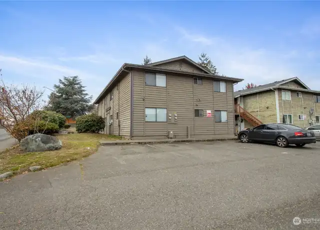 Property at 1121 S Woodlawn St Unit 1, Tacoma, WA, 98465, 3 beds, 1.5 baths, [object Object]
