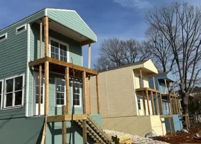 Property at 124 W Spring St, Fayetteville, AR, 72701, 3 beds, 2.5 baths, [object Object]