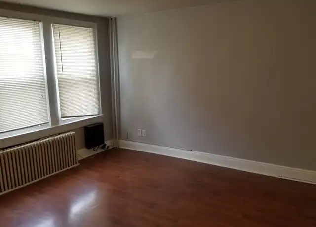 Property at 323 5th St, Union City, NJ, 07087, 1 bed, 1 bath, [object Object]