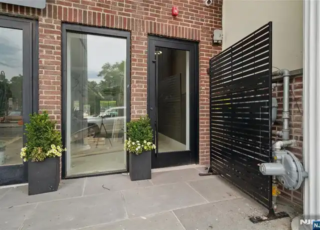 Property at 6 W Railroad Ave Unit 2, Tenafly, NJ, 07670, 2 beds, 2 baths, [object Object]