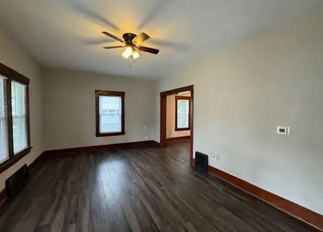 Property at 1117 E Colorado St, Davenport, IA, 52803, 2 beds, 1 bath, [object Object]
