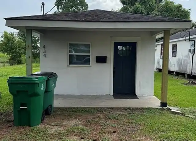 Property at 434 Ocean Ave, Gretna, LA, 70053, 3 beds, 1 bath, [object Object]