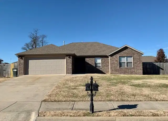Property at 320 Aster St, Centerton, AR, 72719, 4 beds, 2 baths, [object Object]