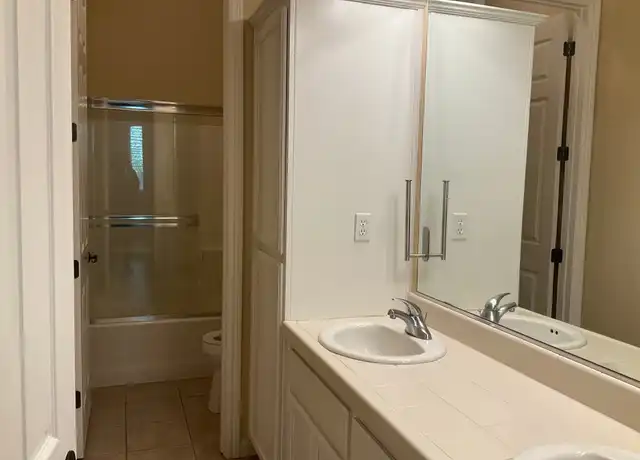 Property at 1631 Bella Terra Dr, Manteca, CA, 95337, 4 beds, 2 baths, [object Object]