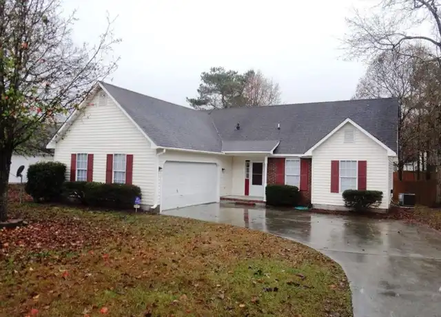 Property at 102 Yellowwood Dr, Jacksonville, NC, 28546, 3 beds, 2 baths, [object Object]