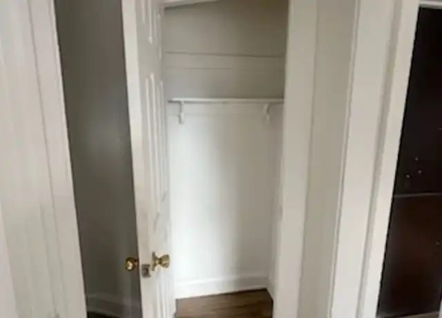 Property at 3146 W 95th St Unit 3, Cleveland, OH, 44102, 1 bed, 1 bath, [object Object]