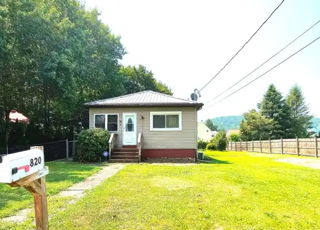 Property at 820 Laurel St, Elmira, NY, 14904, 2 beds, 1 bath, [object Object]