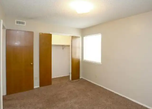 Property at 9300 Orchard Blvd, Oklahoma City, OK, 73130, 1 bed, 1 bath, [object Object]