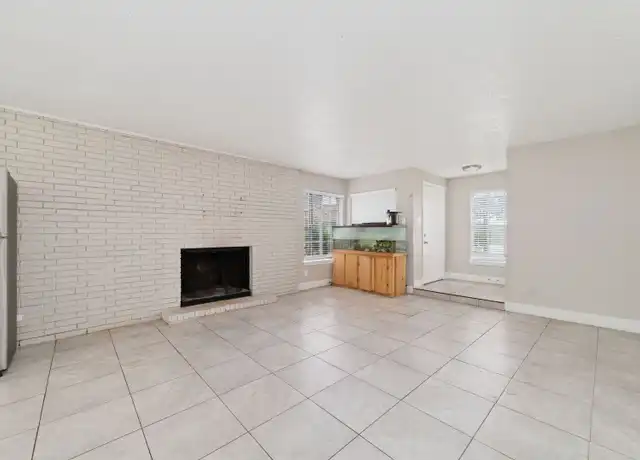 Property at 8100 Leonora St Unit M1, Houston, TX, 77061, 2 beds, 2 baths, [object Object]