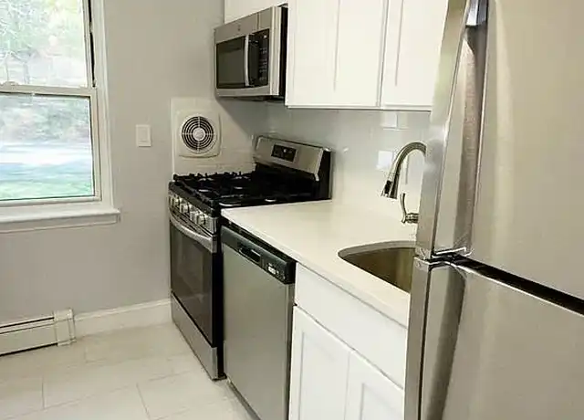 Property at Station Square Apartments Modern Living with Unbeatable Convenience - 351 Van Winkle St, East Rutherford, NJ, 07073, 1-2 bed, 1 bath, [object Object]