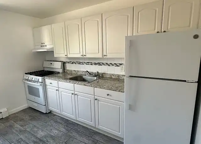 Property at Station Square Apartments Modern Living with Parking Included - 351 Van Winkle St, East Rutherford, NJ, 07073, 1 bed, 1 bath, [object Object]