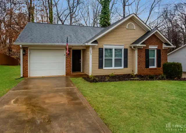 Property at 7213 McTeal Pl, Charlotte, NC, 28262, 3 beds, 2 baths, [object Object]