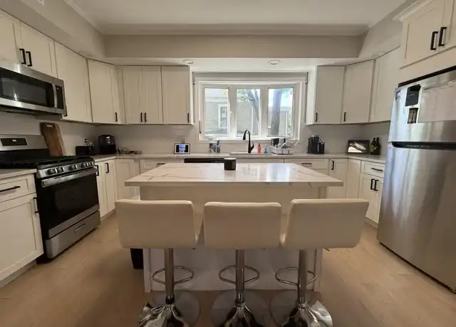 Property at 180 Dana Ave, Hyde Park, MA, 02136, 2 beds, 1 bath, [object Object]