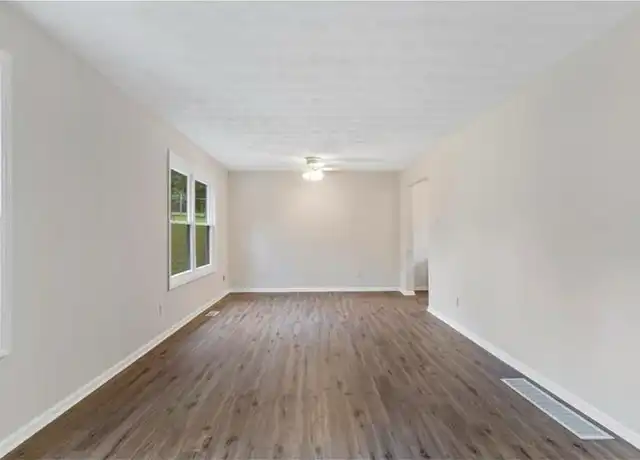 Property at 4383 Twin Creek Dr NE, Kennesaw, GA, 30144, 3 beds, 2 baths, [object Object]