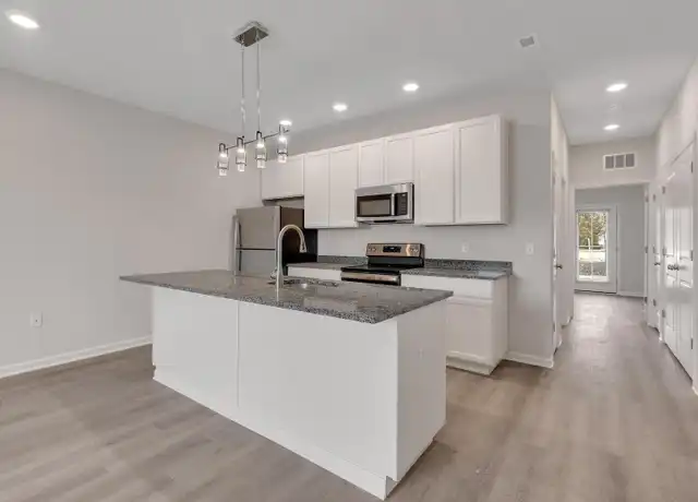 Property at 100 Wildflower Ln Unit 41, Parkesburg, PA, 19365, 1 bed, 1 bath, [object Object]