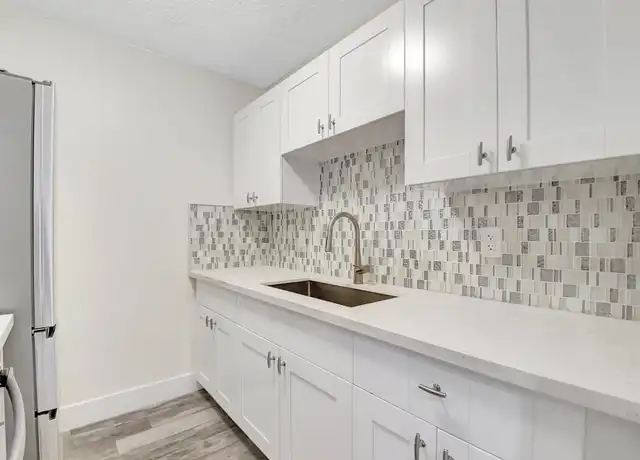Property at 3915 S Flagler Dr #118, West Palm Beach, FL, 33405, 1 bed, 1 bath, [object Object]