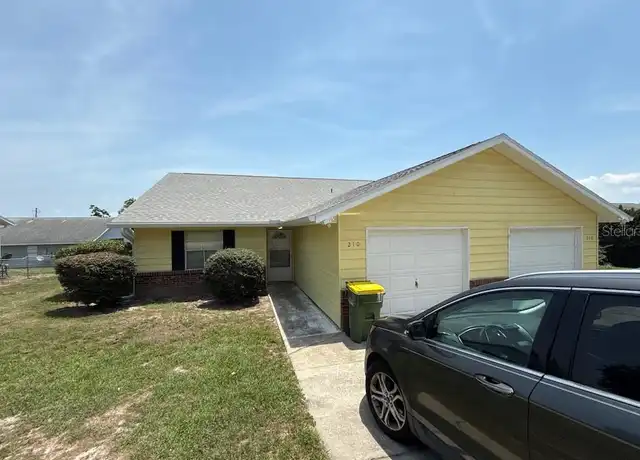 Property at 210 Fernwood St Unit 210, Leesburg, FL, 34748, 2 beds, 2 baths, [object Object]