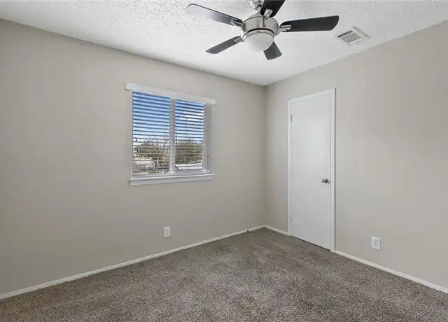 Property at 2401 Manor Rd #216, Austin, TX, 78722, 1 bed, 1 bath, [object Object]