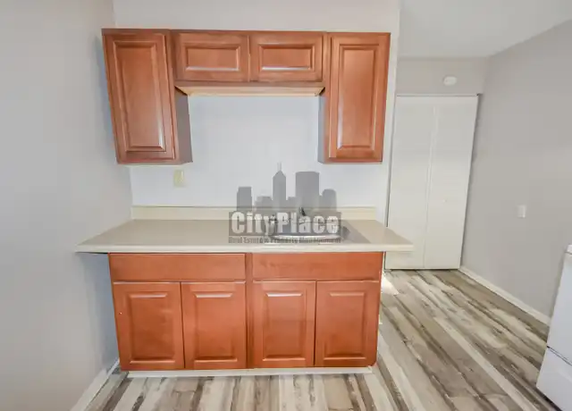 Property at 2921 N Gladstone Ave, Indianapolis, IN, 46218, 2 beds, 1 bath, [object Object]