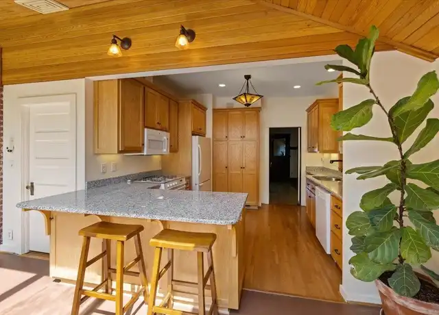 Property at 924 E 9th Ave, Spokane, WA, 99202, 4 beds, 2 baths, [object Object]