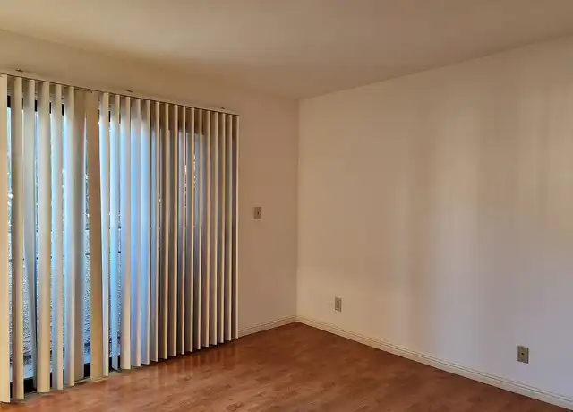 Property at Normandie Apartments - 432 Normandie Ave, Los Angeles, CA, 90020, 1 bed, 1 bath, [object Object]