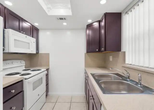 Property at 1809 NW 15th Vis Unit 1809-1, Boca Raton, FL, 33432, 2 beds, 1.5 baths, [object Object]