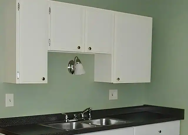 Property at 96 Palm St Apt 4, Bangor, ME, 04401, 1 bed, 1 bath, [object Object]