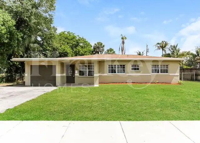 Property at 3379 SW 17th St, Fort Lauderdale, FL, 33312, 3 beds, 2 baths, [object Object]