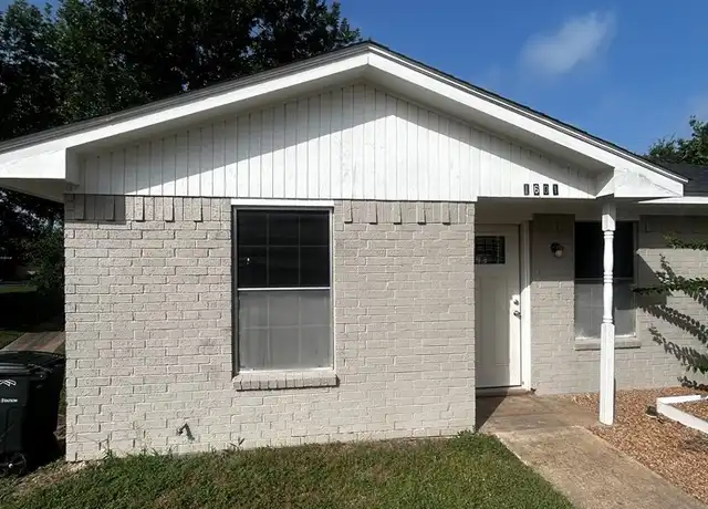 Property at 1609 Cloverdale Ct, College Station, TX, 77840, 2 beds, 1 bath, [object Object]