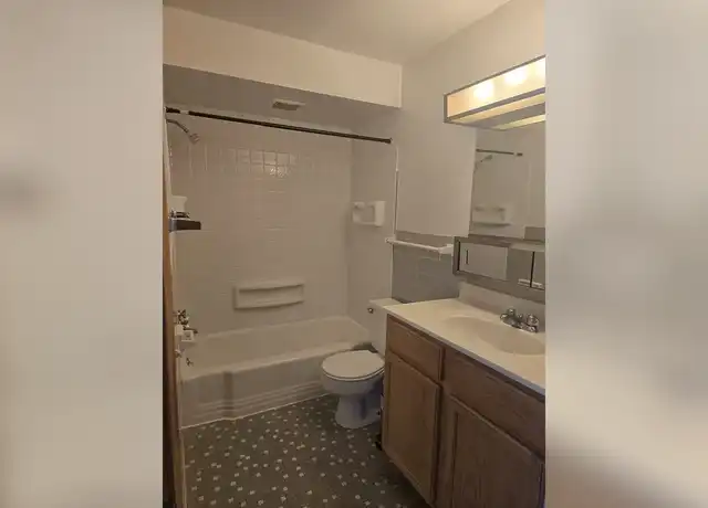 Property at Anderson Plaza Apartments - 1800 Hayes St NE, Minneapolis, MN, 55418, 2 beds, 1 bath, [object Object]
